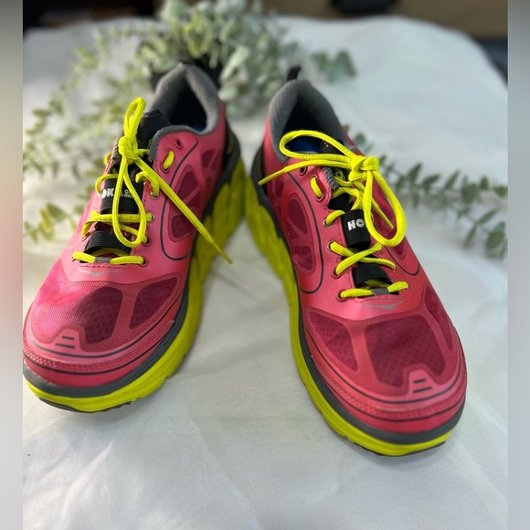 Hoka One One Conquest Red / Yellow Women’s Running Shoe 9.5 - Picture 2 of 16